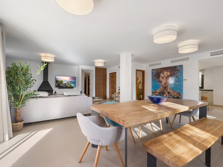 Apartment for Sale in Camp De Mar, South West 12