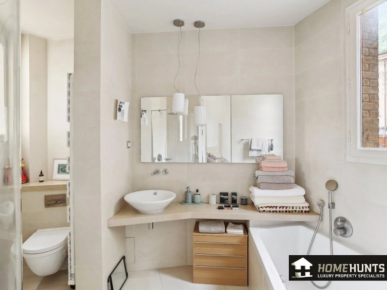 Apartment for Sale in 8th (golden Triangle - Parc Monceau), Golden Triangle - Trocadéro (8th - 16th) 10