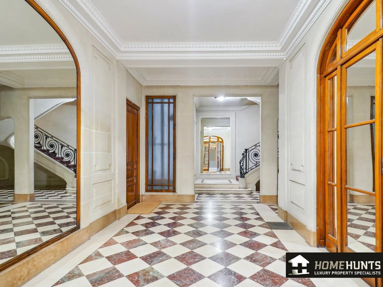 Apartment for Sale in 17th (monceau - Batignolles -ternes), Monceau - Montmartre (9th,17th, 18th) 12