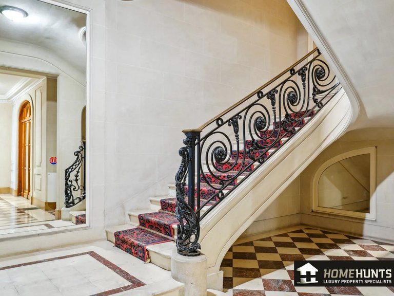 Apartment for Sale in 17th (monceau - Batignolles -ternes), Monceau - Montmartre (9th,17th, 18th) 13
