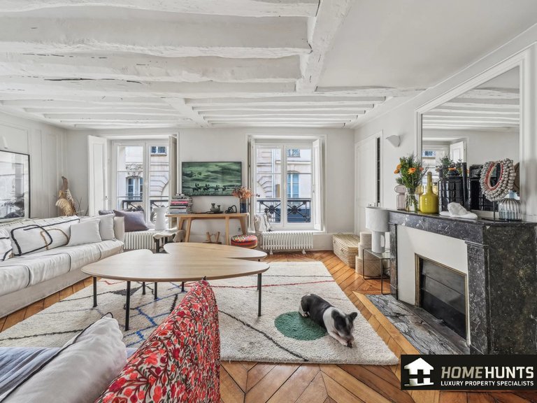Apartment for Sale in 7th (invalides, Eiffel Tower, Orsay), Paris Left Bank (5th,6th & 7th ) 1