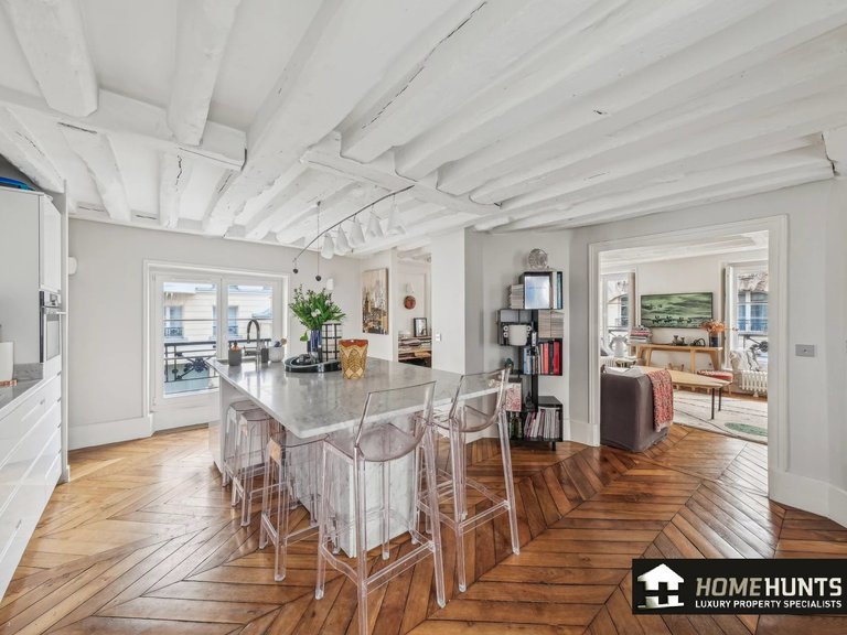 Apartment for Sale in 7th (invalides, Eiffel Tower, Orsay), Paris Left Bank (5th,6th & 7th ) 2