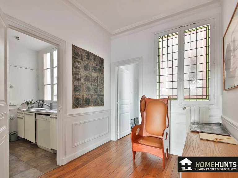 Apartment for Sale in 16th (trocadéro - Etoile - Passy), Golden Triangle - Trocadéro (8th - 16th) 3