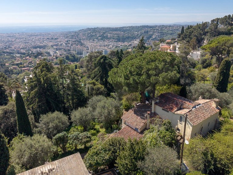 Villa for Sale in Nice, Nice Area 2