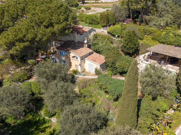 Villa for Sale in Nice, Nice Area 5