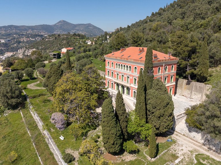 Villa for Sale in Nice, Nice Area 2