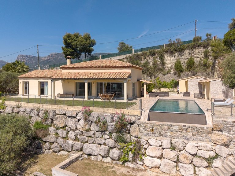 Villa for Sale in Nice, Nice Area 1