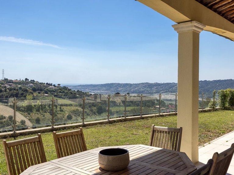 Villa for Sale in Nice, Nice Area 5