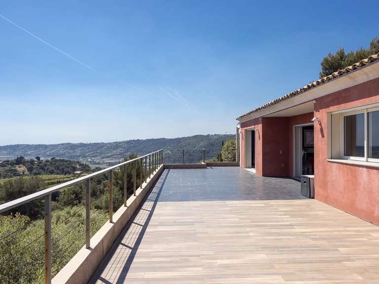 Villa for Sale in Nice, Nice Area 4