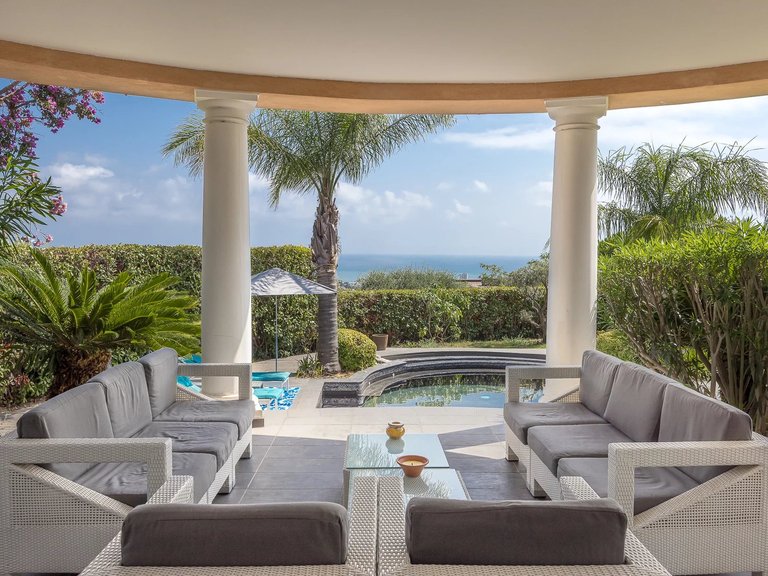 Villa for Sale in Saint Laurent Du Var, Antibes Area 2