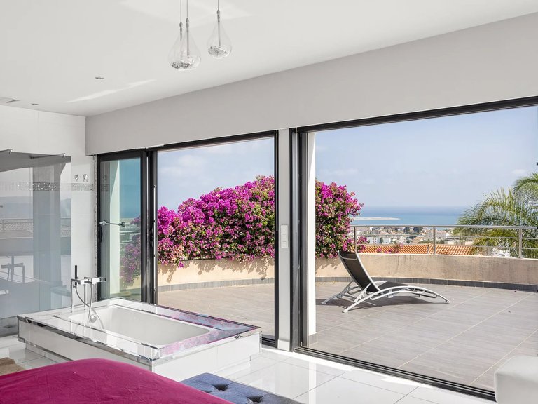 Villa for Sale in Saint Laurent Du Var, Antibes Area 11
