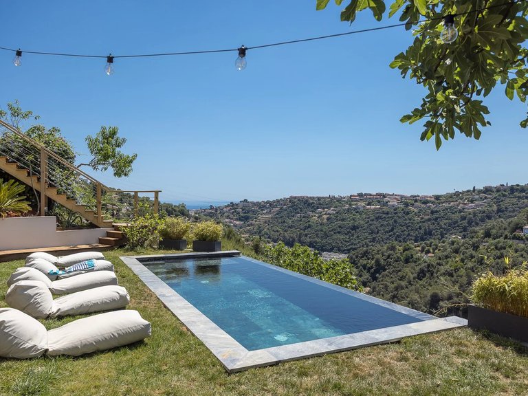 Villa for Sale in Nice, Nice Area 3