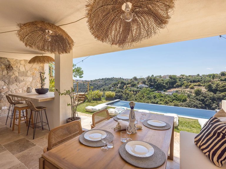 Villa for Sale in Nice, Nice Area 4