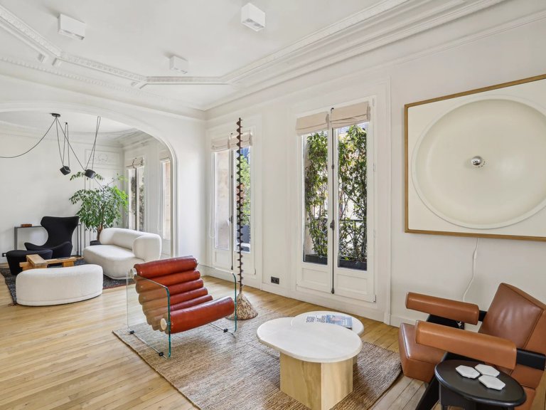 Apartment for Sale in 1st (louvre - Vendôme), Paris Right Bank (1st, 2nd, 3rd, 4th) 2