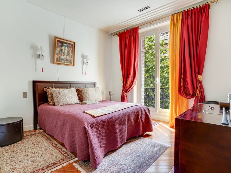 Apartment for Sale in 17th (monceau - Batignolles -ternes), Monceau - Montmartre (9th,17th, 18th) 8