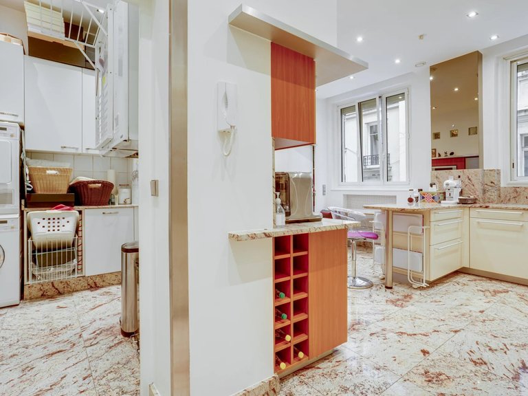 Apartment for Sale in 17th (monceau - Batignolles -ternes), Monceau - Montmartre (9th,17th, 18th) 10