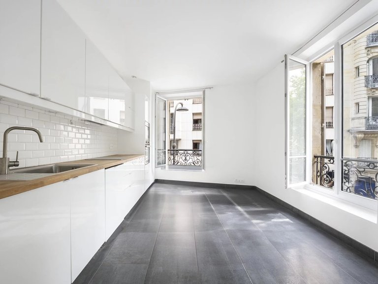 Apartment for Sale in 16th (trocadéro - Etoile - Passy), Golden Triangle - Trocadéro (8th - 16th) 15