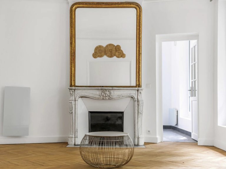 Apartment for Sale in 16th (trocadéro - Etoile - Passy), Golden Triangle - Trocadéro (8th - 16th) 16