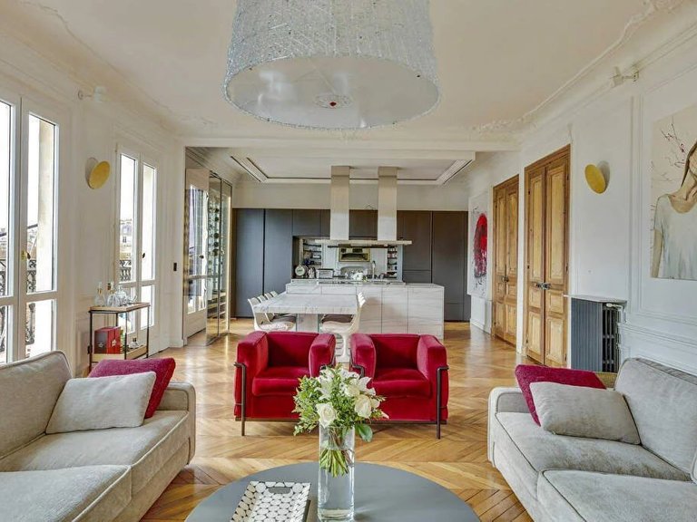 Apartment for Sale in 16th (trocadéro - Etoile - Passy), Golden Triangle - Trocadéro (8th - 16th) 3