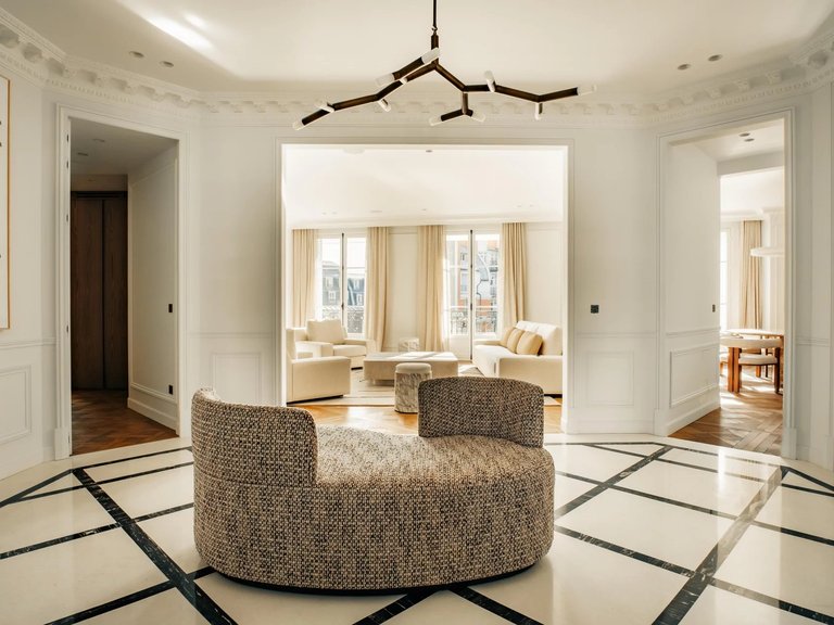 Apartment for Sale in 16th (trocadéro - Etoile - Passy), Golden Triangle - Trocadéro (8th - 16th) 2