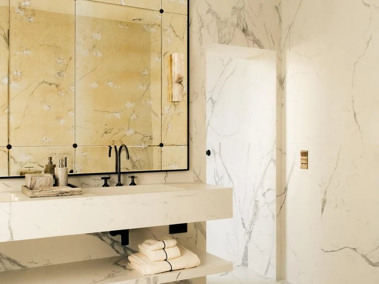 Apartment for Sale in 16th (trocadéro - Etoile - Passy), Golden Triangle - Trocadéro (8th - 16th) 11