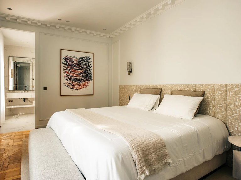 Apartment for Sale in 16th (trocadéro - Etoile - Passy), Golden Triangle - Trocadéro (8th - 16th) 8