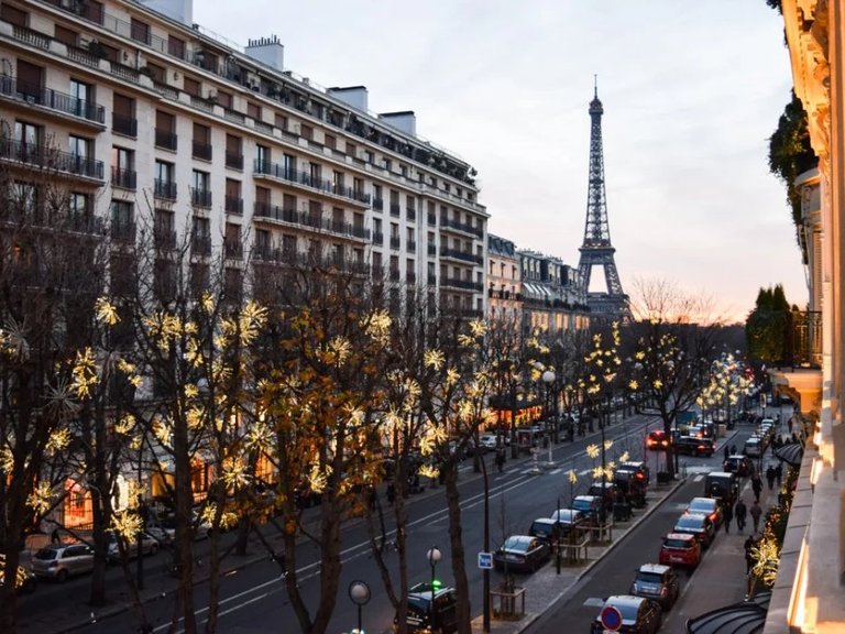 Apartment for Sale in 8th (golden Triangle - Parc Monceau), Golden Triangle - Trocadéro (8th - 16th) 1