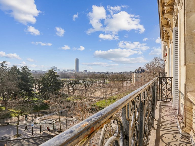 Apartment for Sale in 6th (saint Germain Des Prés - Luxembourg), Paris Left Bank (5th,6th & 7th ) 2