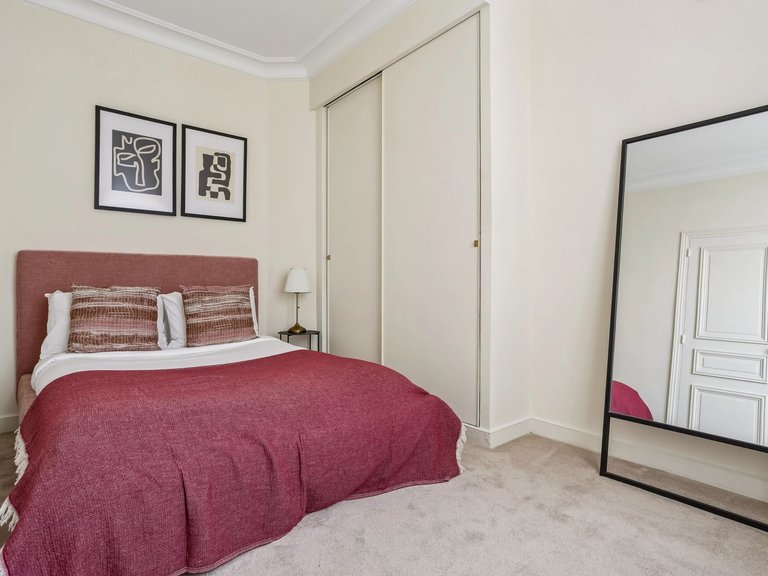 Apartment for Sale in 6th (saint Germain Des Prés - Luxembourg), Paris Left Bank (5th,6th & 7th ) 11