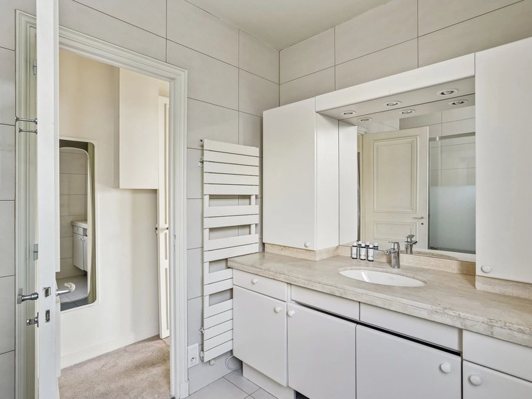 Apartment for Sale in 6th (saint Germain Des Prés - Luxembourg), Paris Left Bank (5th,6th & 7th ) 13
