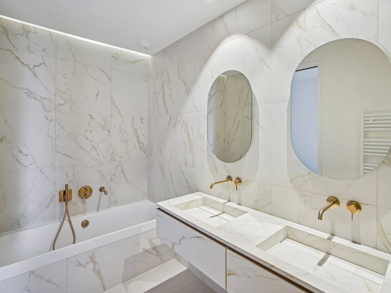 Apartment for Sale in 8th (golden Triangle - Parc Monceau), Golden Triangle - Trocadéro (8th - 16th) 9
