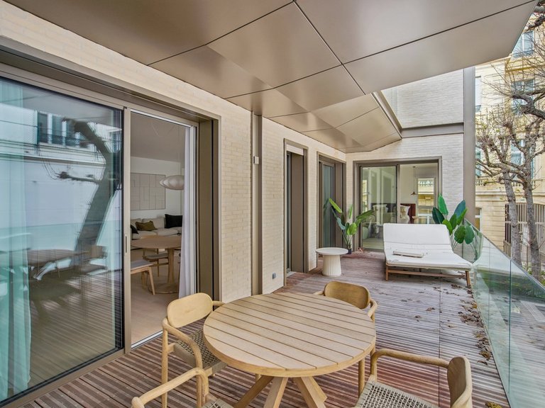 Apartment for Sale in 8th (golden Triangle - Parc Monceau), Golden Triangle - Trocadéro (8th - 16th) 4