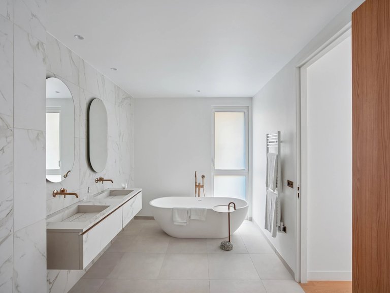 Apartment for Sale in 8th (golden Triangle - Parc Monceau), Golden Triangle - Trocadéro (8th - 16th) 13