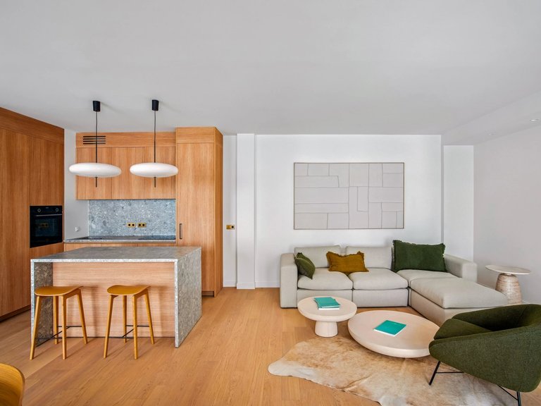 Apartment for Sale in 8th (golden Triangle - Parc Monceau), Golden Triangle - Trocadéro (8th - 16th) 9