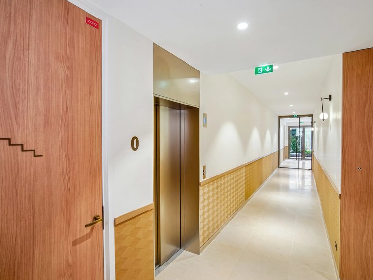 Apartment for Sale in 8th (golden Triangle - Parc Monceau), Golden Triangle - Trocadéro (8th - 16th) 12