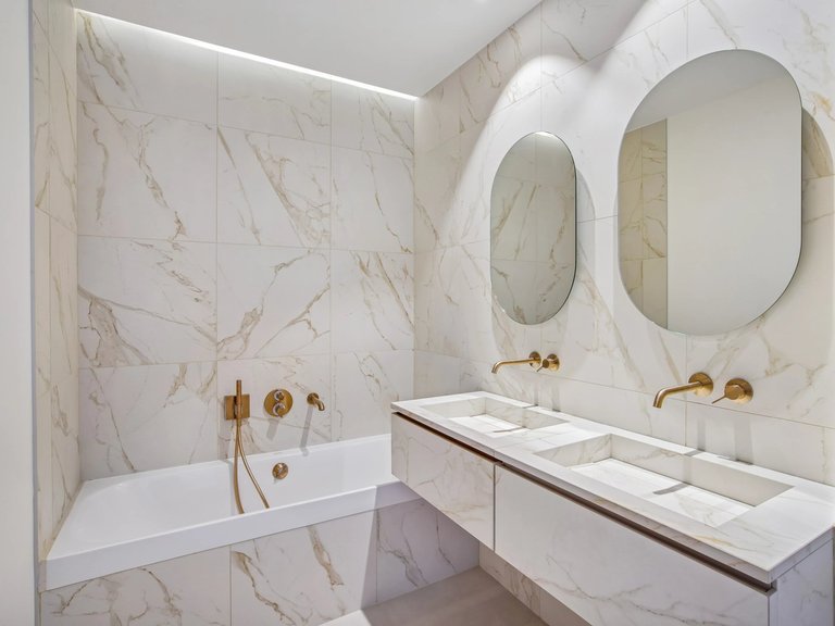Apartment for Sale in 8th (golden Triangle - Parc Monceau), Golden Triangle - Trocadéro (8th - 16th) 8