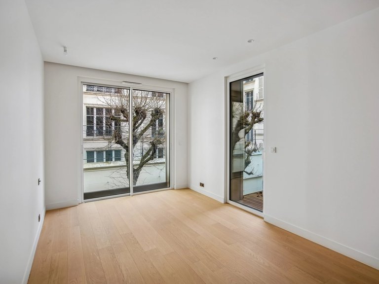 Apartment for Sale in 8th (golden Triangle - Parc Monceau), Golden Triangle - Trocadéro (8th - 16th) 5