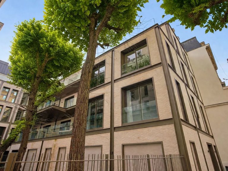 Apartment for Sale in 8th (golden Triangle - Parc Monceau), Golden Triangle - Trocadéro (8th - 16th) 17