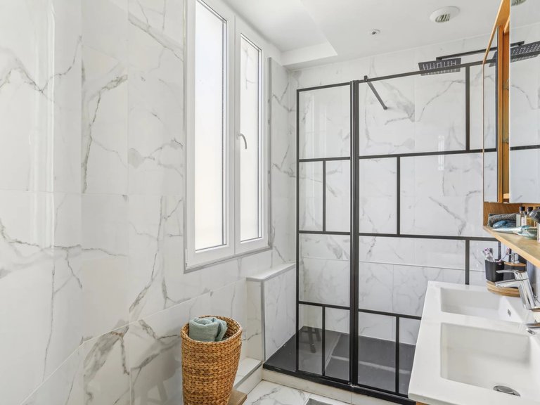 Apartment for Sale in 16th (trocadéro - Etoile - Passy), Golden Triangle - Trocadéro (8th - 16th) 14