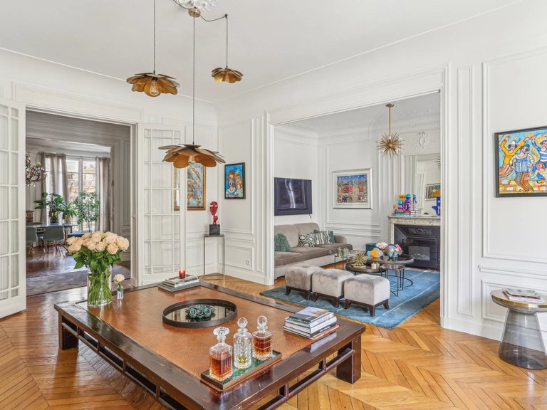 Apartment for Sale in 16th (trocadéro - Etoile - Passy), Golden Triangle - Trocadéro (8th - 16th) 7