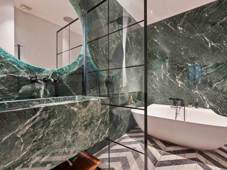 Apartment for Sale in 16th (trocadéro - Etoile - Passy), Golden Triangle - Trocadéro (8th - 16th) 13