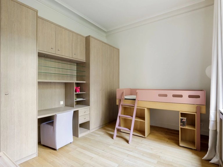Apartment for Sale in 16th (trocadéro - Etoile - Passy), Golden Triangle - Trocadéro (8th - 16th) 18