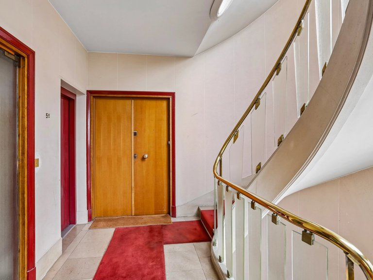 Apartment for Sale in 16th (trocadéro - Etoile - Passy), Golden Triangle - Trocadéro (8th - 16th) 13