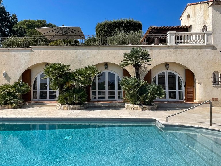 Villa for Sale in La Colle Sur Loup, Vence, St. Paul Area 20