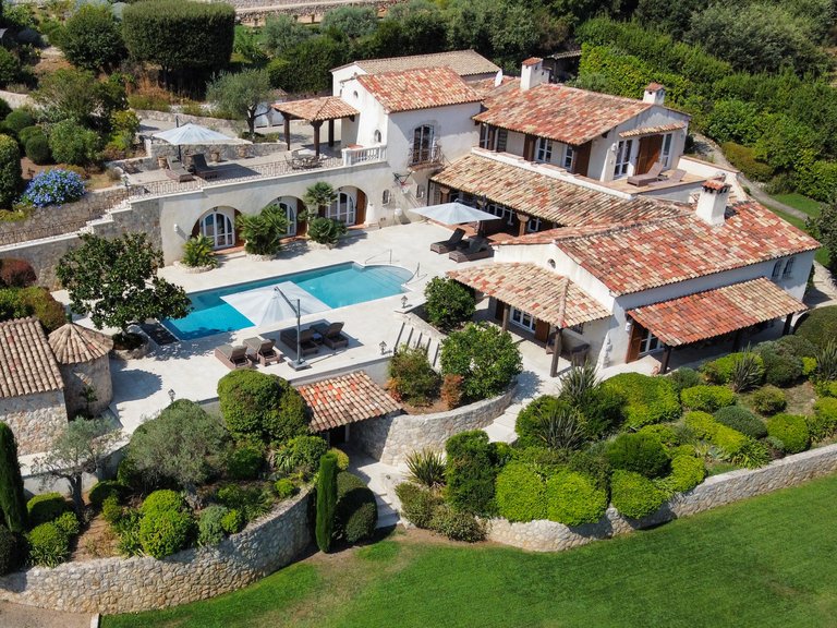 Villa for Sale in La Colle Sur Loup, Vence, St. Paul Area 3