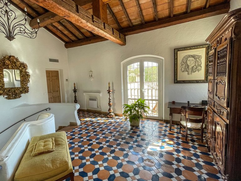 Villa for Sale in La Colle Sur Loup, Vence, St. Paul Area 6