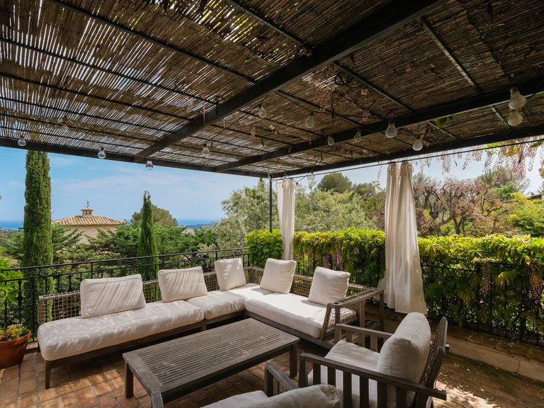 Villa for Sale in La Colle Sur Loup, Vence, St. Paul Area 11