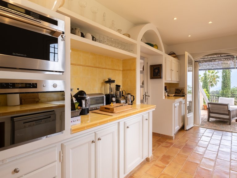 Villa for Sale in La Colle Sur Loup, Vence, St. Paul Area 12