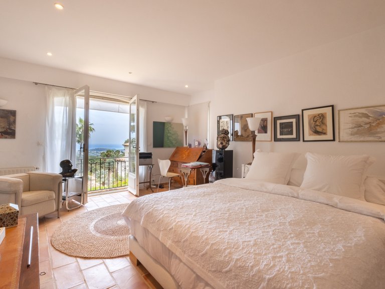 Villa for Sale in La Colle Sur Loup, Vence, St. Paul Area 14