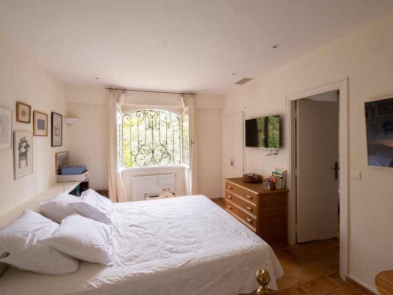 Villa for Sale in La Colle Sur Loup, Vence, St. Paul Area 17